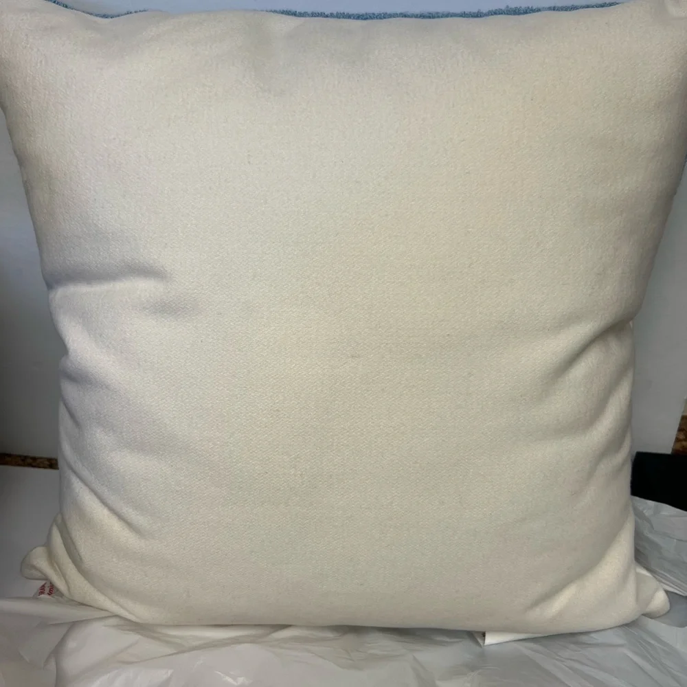 EDDIE BAUER SKI HILLS ACCENT PILLOW 30” x 20” NWOT